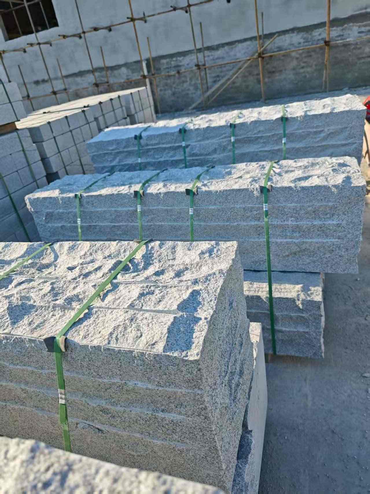 永州芝麻白自然面整石 坐凳