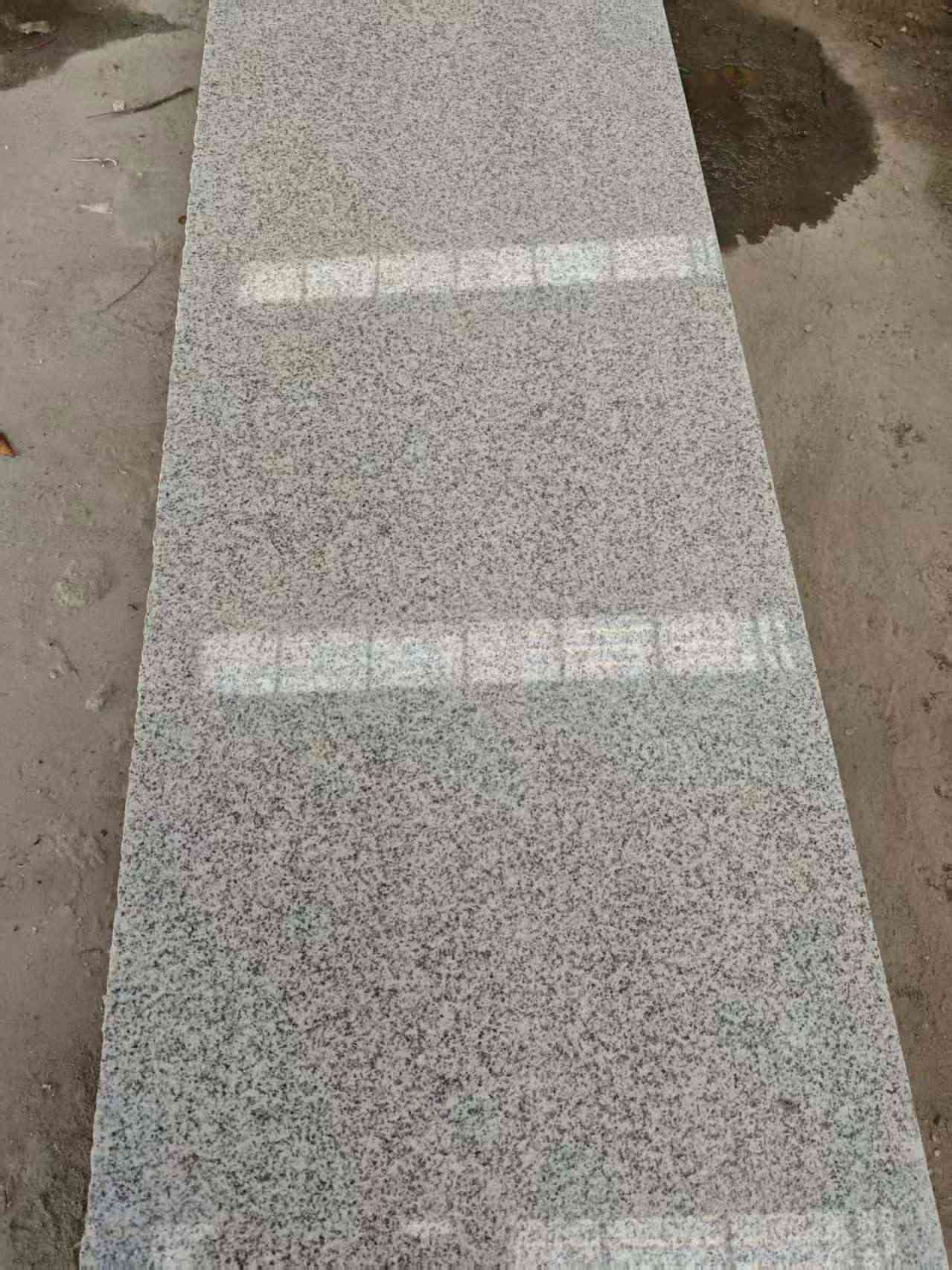 永州芝麻白光面毛板